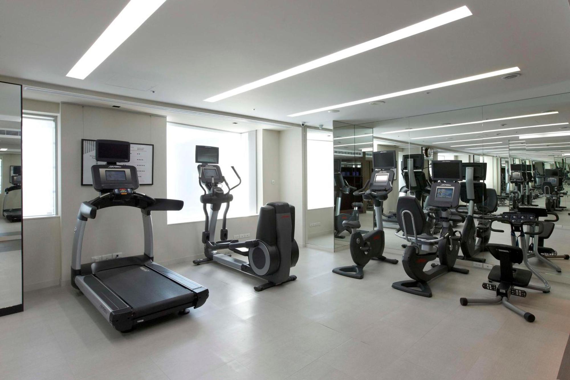 Humble House Taipei, Curio Collection By Hilton Hotel Exterior foto The gym at the hotel